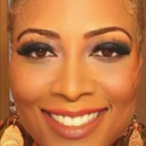 Meet your Posher, Cassandra